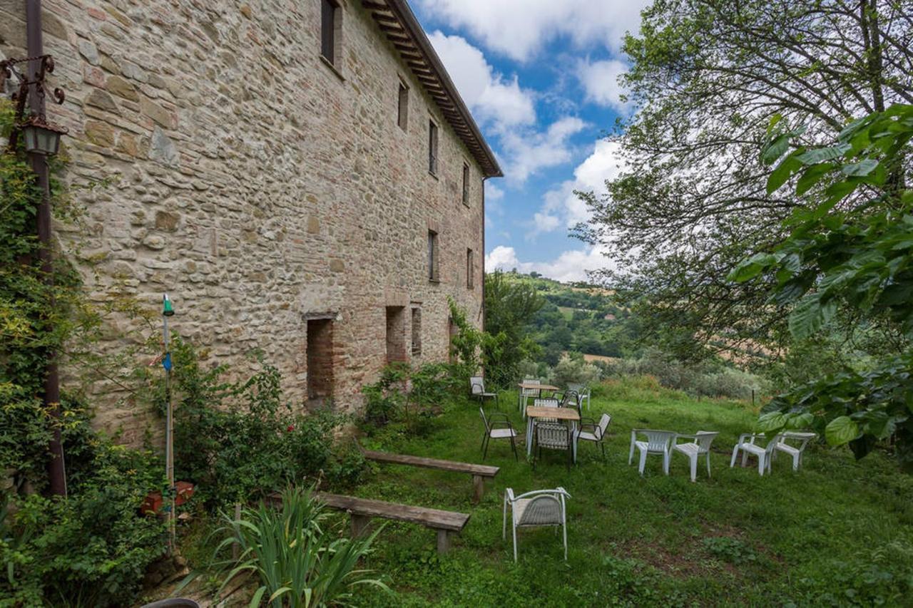 Agriturismo Il Poggio Degli Scoiattoli Bed & Breakfast Perugia Bagian luar foto