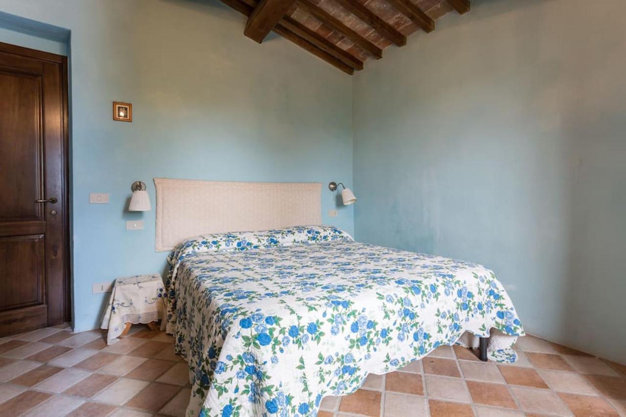 Agriturismo Il Poggio Degli Scoiattoli Bed & Breakfast Perugia Bagian luar foto