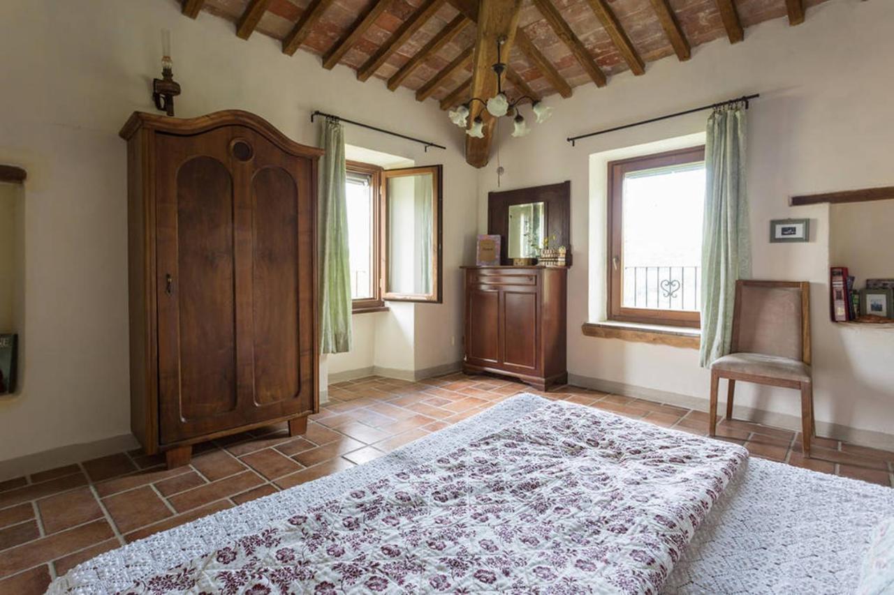 Agriturismo Il Poggio Degli Scoiattoli Bed & Breakfast Perugia Bagian luar foto