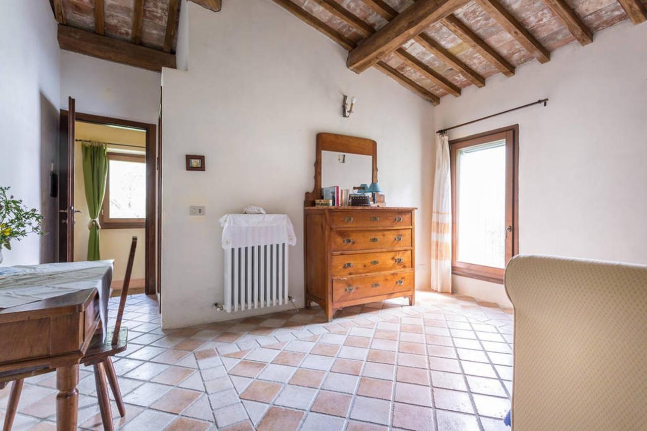 Agriturismo Il Poggio Degli Scoiattoli Bed & Breakfast Perugia Bagian luar foto