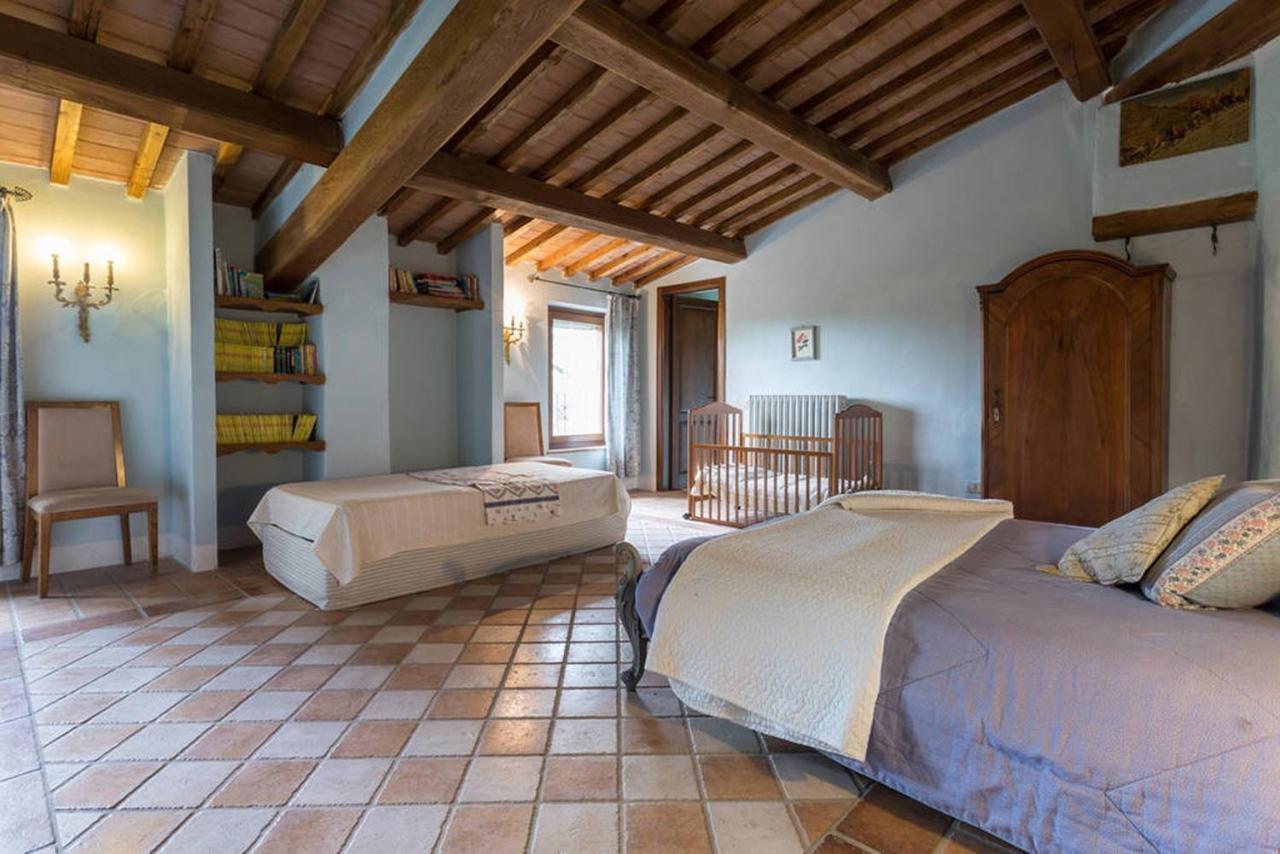 Agriturismo Il Poggio Degli Scoiattoli Bed & Breakfast Perugia Bagian luar foto