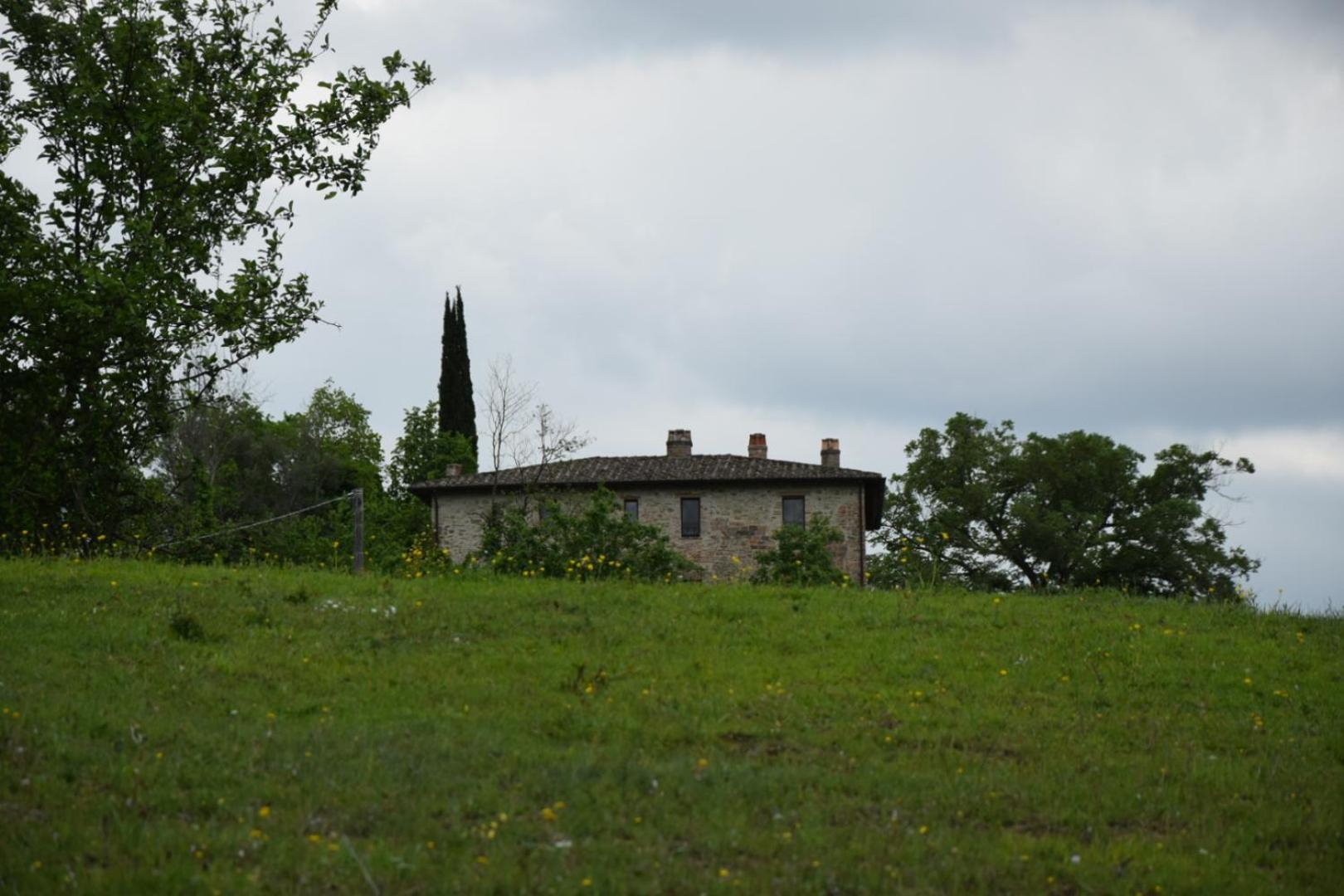 Agriturismo Il Poggio Degli Scoiattoli Bed & Breakfast Perugia Bagian luar foto